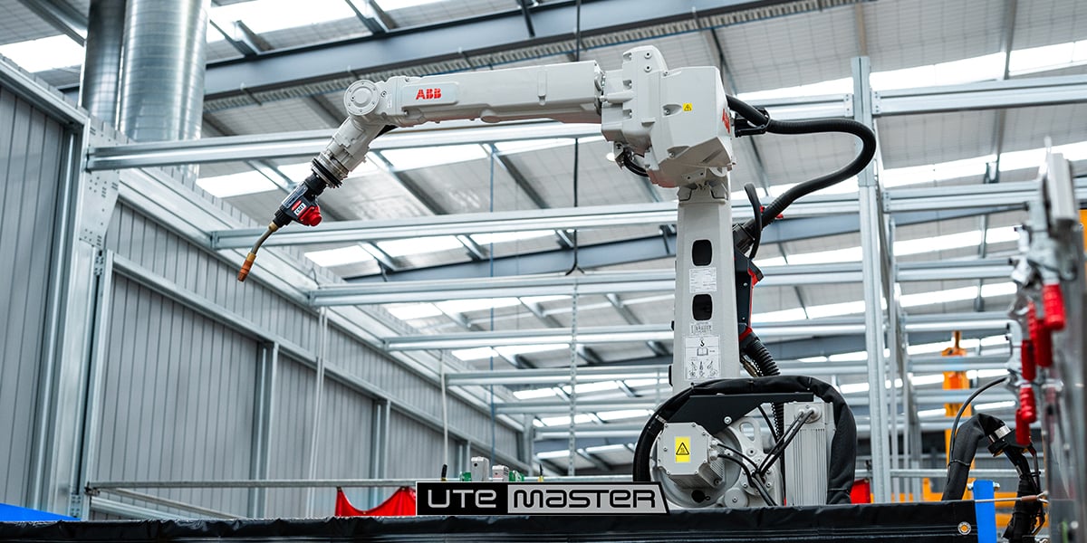 Utemaster-Robot-Welder_Commercial-Fitout-Premium-Quality